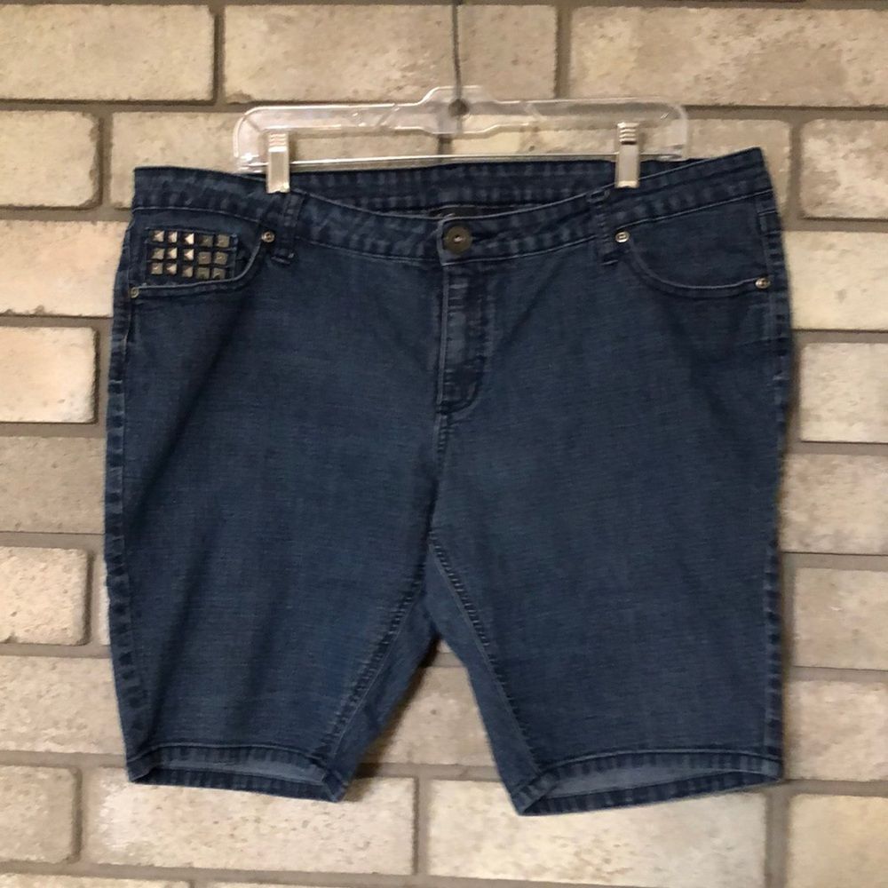 3for$20 jeans shorts size 19 junior